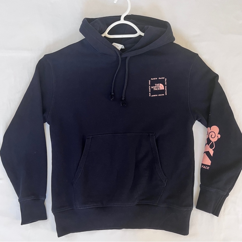 THE NORTH FACE NAVY BRANDED HOODIE - WOMEN’S SIZE XS